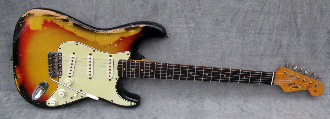 1964_Fender_Stratocaster_L51453.jpg