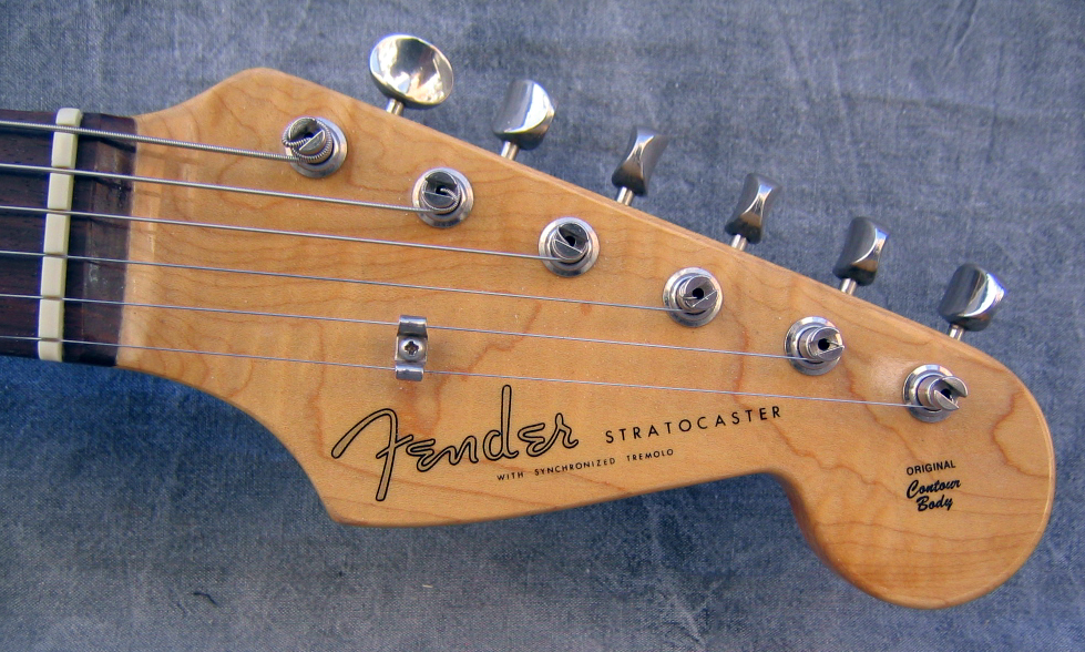 1994_Fender_Stratocaster_1960_Custom_Shop_CN400849_head.jpg