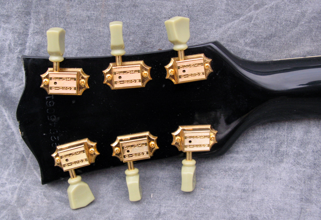 1995_Gibson_J-200_92645061_tuners.jpg