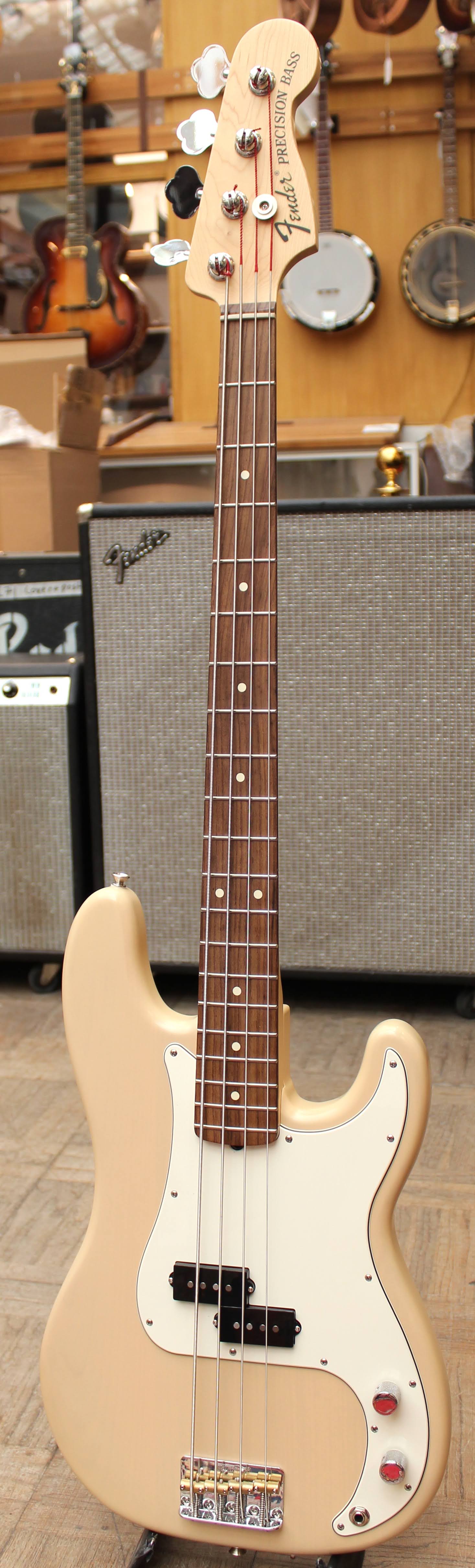 Vintage Guitars SWEDEN 2007 Fender Highway One Precision Bass