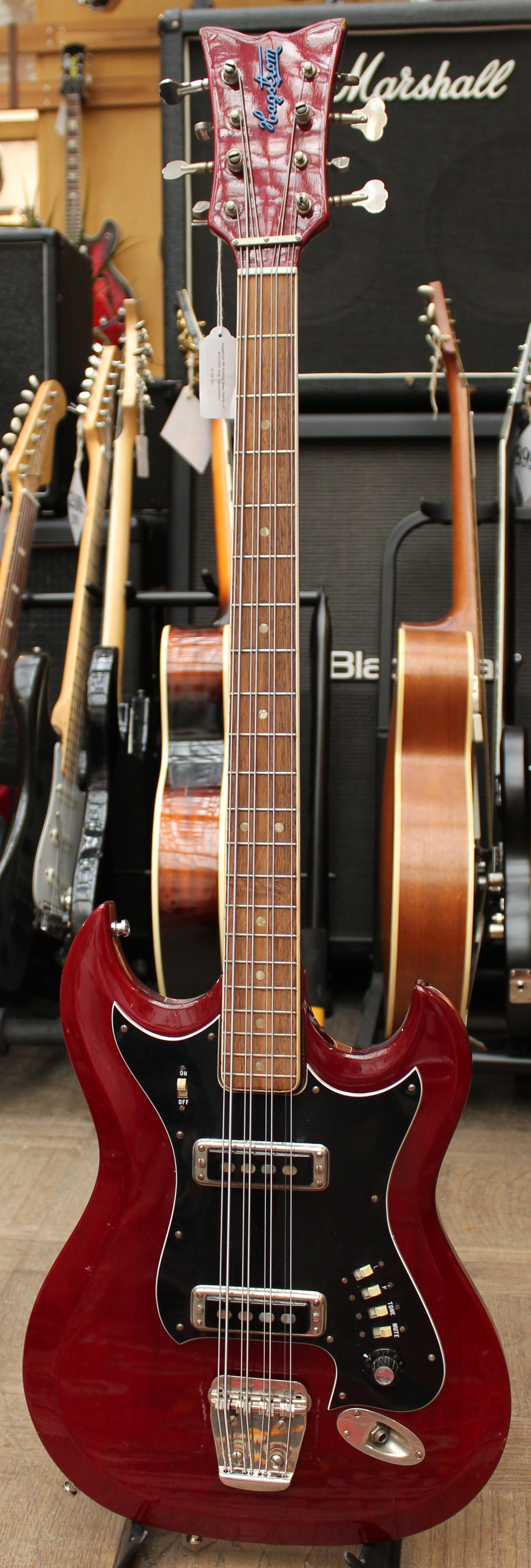 Vintage Guitars SWEDEN 1967 Hagstr m H8 8 string Bass